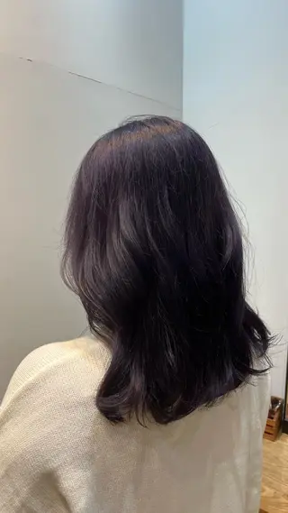 セミロング カラー 岡野 豪のヘアスタイル
