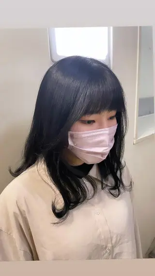 セミロング カラー 中村 碧のヘアスタイル
