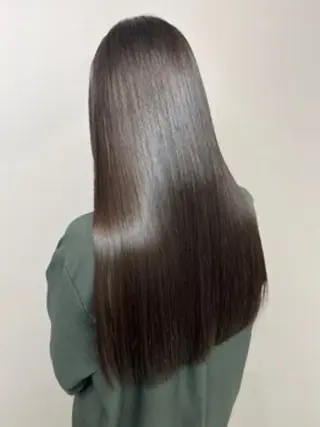 ロング LUCK by MiNDHAiR所属・島袋 奈千のヘアスタイル
