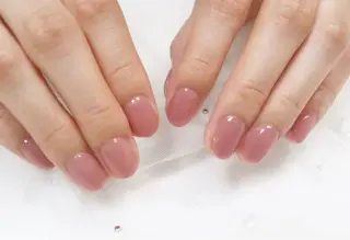 ネイル なつか🍒口コミ好評 駅近1分 パラジェルのネイルデザイン