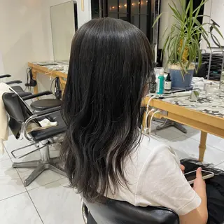 ロング カラー ナミ🩶暗髪/暖色 ❤️/透明感/縮毛のヘアスタイル