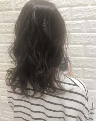 ミディアム カラー ナガイ ユウキのヘアスタイル
