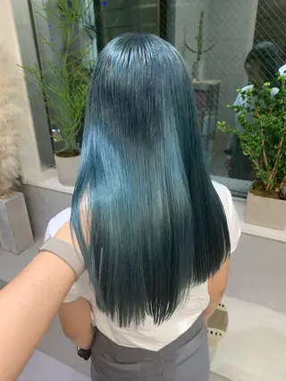 カラー amu/ブリーチなし ダブルカラーのヘアスタイル