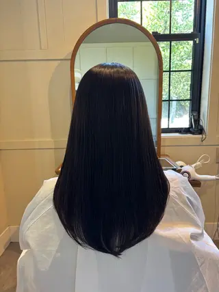 ロング カラー ガレリアエレガンテ RINAのヘアスタイル