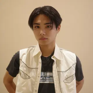 メンズ 韓国ヘア/髪質改善/ レイヤー/ブラウンのヘアスタイル