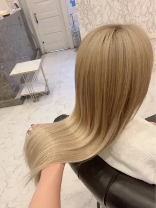 ロング 🍀Moda by Grande🍀のヘアスタイル