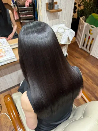 ロング 早坂 さくらのヘアスタイル
