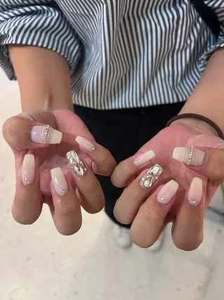 ネイル REN LANDHAKATAのネイルデザイン
