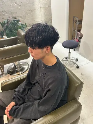 パーマ 杉本 圭一郎のヘアスタイル