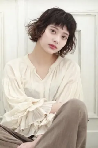 ショート カラー パーマ 🌙FLYCKA ☀️縮毛矯正のヘアスタイル