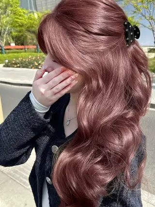 ロング カラー トレンド暖色ヘア🍒 miu🍒のヘアスタイル