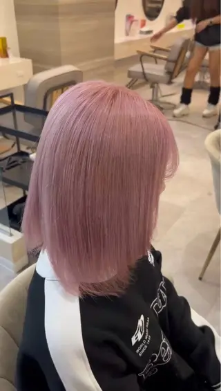 セミロング カラー 鈴木 凜音のヘアスタイル