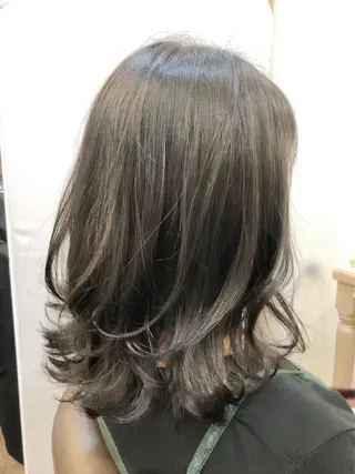 セミロング カラー 西野 美空🍊のヘアスタイル