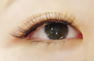マツエク・マツパ Rairia nail&eyelash所属・Rairia CHIKAのマツエク・マツパデザイン