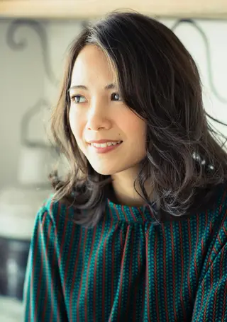 カラー 岩渕 由里香のヘアスタイル