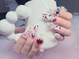 ネイル ガールネイルサロン所属・ガール　ネイルサロン 垣内　英里のネイルデザイン