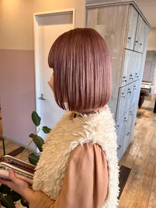 ミディアム カラー れいな🌼 ボブ･艶カラー🌼のヘアスタイル