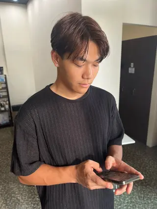 ショート カラー メンズ 権 燦易のヘアスタイル