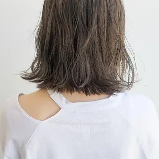 ミディアム カラー iplus✴ まつげ、眉毛、耳つぼのマツエク・マツパデザイン