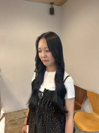 ロング カラー 川端 明莉のヘアスタイル