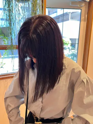 セミロング カラー パーマ ENIF 大島 芽生のヘアスタイル