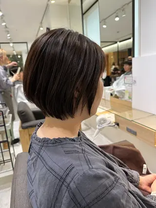 ショート 梅本 彩香のヘアスタイル