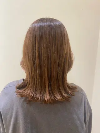 ミディアム C-LOOP UNITED ATELIER所属・阿南 結実のヘアスタイル