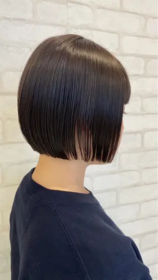 ショート vis fleur 日暮里所属・早坂 紅葉のヘアスタイル