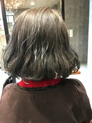 ショート カラー ヘアアレンジ 【earth】オガタ 🫧髪質改善縮毛🫧のヘアスタイル