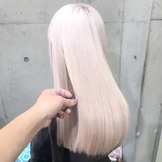 セミロング カラー ✨ブリーチ支持No1 複雑履歴修正/舘岡のヘアスタイル