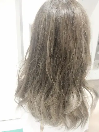 ロング Ash 店長　山下達也のヘアスタイル