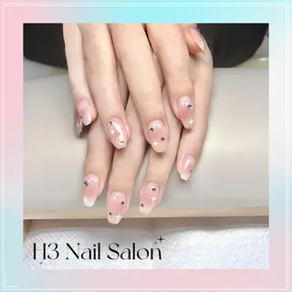 ミディアム H3 ネイル サロンのネイルデザイン
