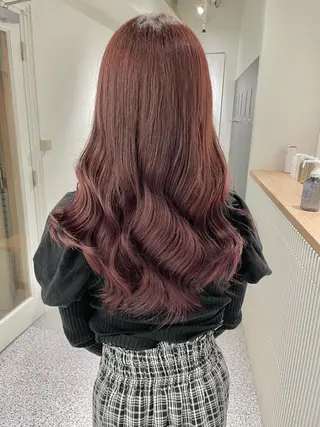 ロング カラー ブリーチ/ハイトーン 艶カラー/ユリナのヘアスタイル