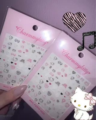 ネイル NICOnail&eyelash 三軒茶屋所属・♡ KAEDE ♡のネイルデザイン