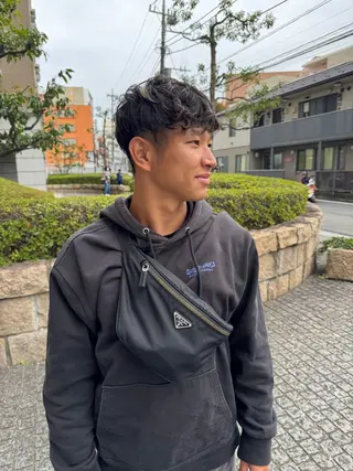 ショート パーマ メンズ サロンドミルク 原宿のヘアスタイル