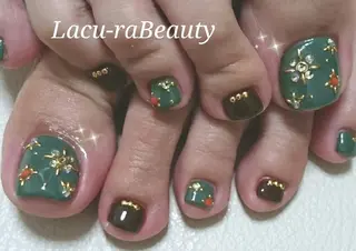 ネイル 小顔と腸の専門店 ラクーラビューティのエステ・リラクイメージ