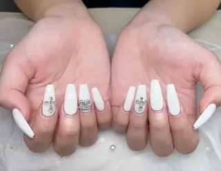 ネイル NiNa ビューティーサロン所属・Ni Naのネイルデザイン