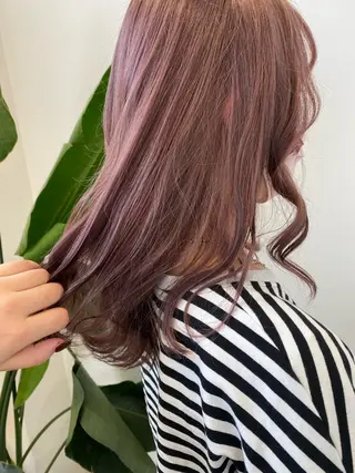 セミロング カラー 藤野 凪沙のヘアスタイル