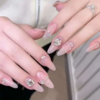 ネイル E·U·B ネイル所属・横浜市中区曙町 E·U·Bネイルのネイルデザイン