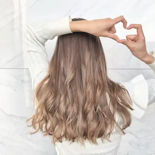 ロング カラー ヘアアレンジ 吉野 優子のマツエク・マツパデザイン