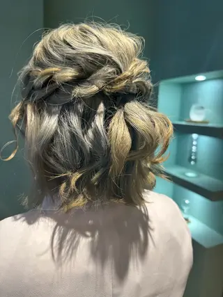ヘアアレンジ .*･ﾟカラーリスト .ﾟ･*.みおのヘアスタイル