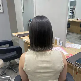 ミディアム カラー 松山 葵葉のヘアスタイル