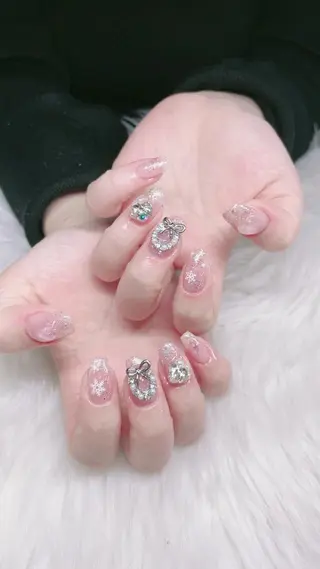 ネイル AngelChris ビューティーサロンのネイルデザイン