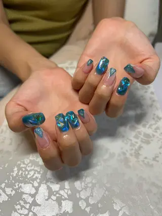 ネイル ちゅるんネイル🪄 耳ツボジュエリー🔗のネイルデザイン