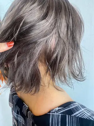 ショート ハイトーンカラー🍑 心斎橋のヘアスタイル
