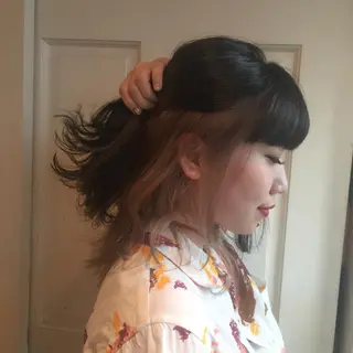 ミディアム カラー ホワイト&レイヤーカ ットエクステ長畠俊輔のヘアスタイル