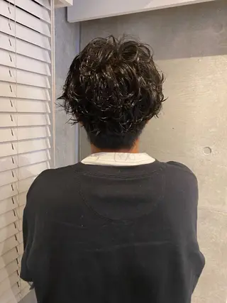 パーマ メンズ 室谷 侑奈のヘアスタイル