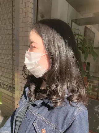 セミロング パーマ えんどう みほのヘアスタイル