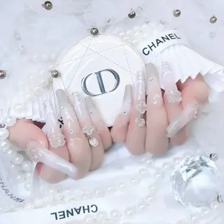 ネイル Yudia🦋 azuのネイルデザイン