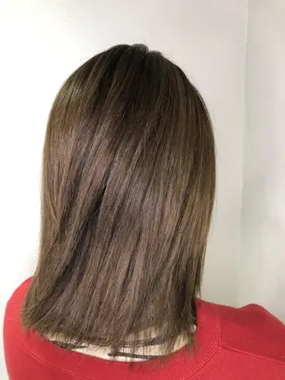 ミディアム カラー 新宿髪質改善レイヤー カット内田智大のヘアスタイル